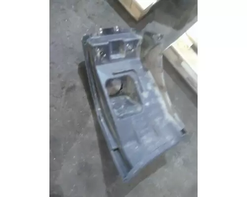 PETERBILT 579 BUMPER END