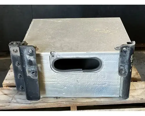 PETERBILT 579 Battery BoxTray