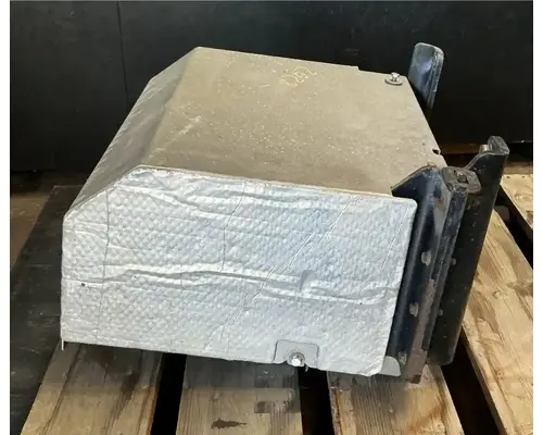 PETERBILT 579 Battery BoxTray
