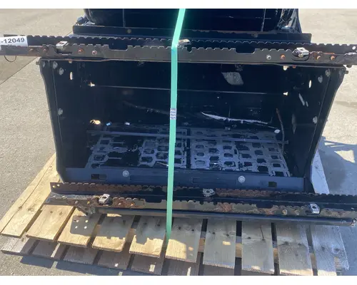 PETERBILT 579 Battery Box