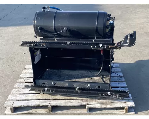 PETERBILT 579 Battery Box