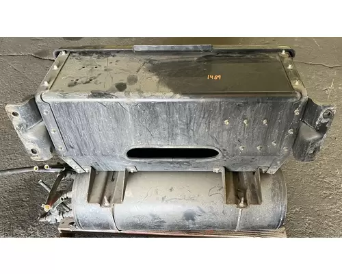 PETERBILT 579 Battery Box