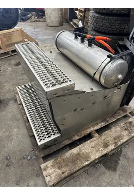 PETERBILT 579 Battery Box