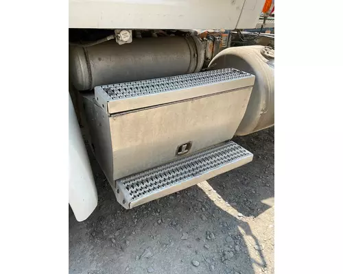 PETERBILT 579 Battery Box