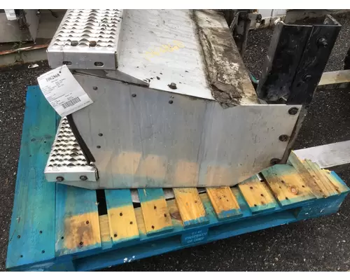 PETERBILT 579 Battery Box