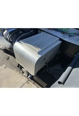 PETERBILT 579 Battery Box