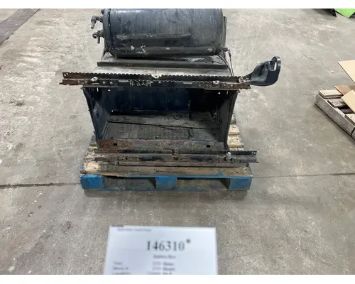 PETERBILT 579 Battery Box