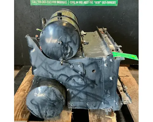 PETERBILT 579 Battery Boxes