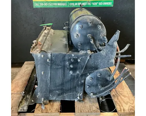 PETERBILT 579 Battery Boxes