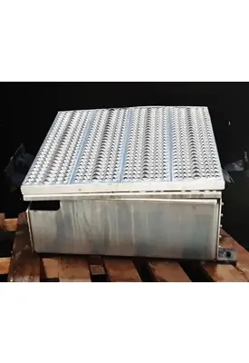 PETERBILT 579 Battery Boxes