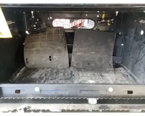 PETERBILT 579 Battery Boxes