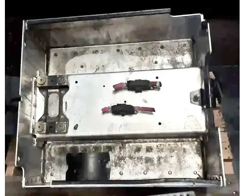 PETERBILT 579 Battery Boxes