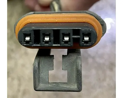 PETERBILT 579 Battery
