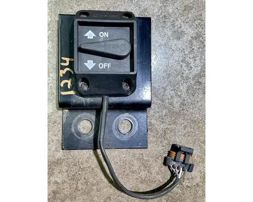 PETERBILT 579 Battery