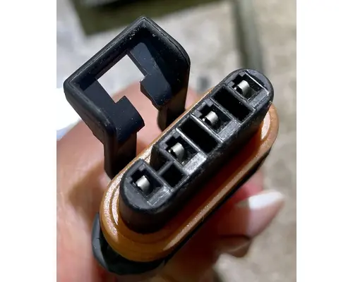 PETERBILT 579 Battery