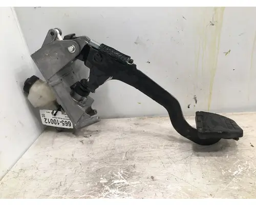 PETERBILT 579 Brake  Clutch Pedal Box