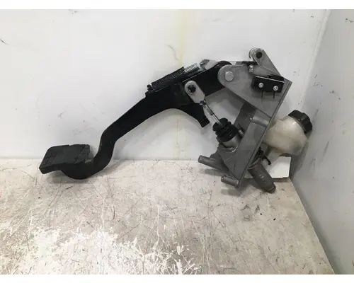 PETERBILT 579 Brake  Clutch Pedal Box