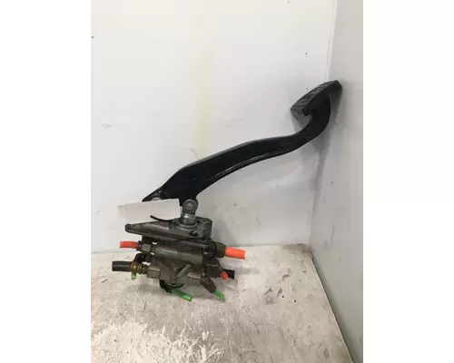PETERBILT 579 Brake  Clutch Pedal Box