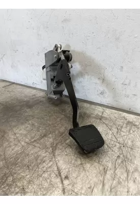 PETERBILT 579 Brake / Clutch Pedal Box