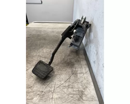 PETERBILT 579 Brake  Clutch Pedal Box