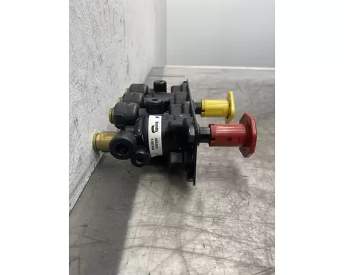 PETERBILT 579 Brake Proportioning Valve