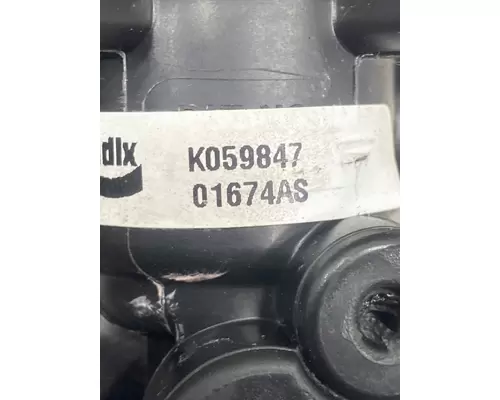 PETERBILT 579 Brake Proportioning Valve