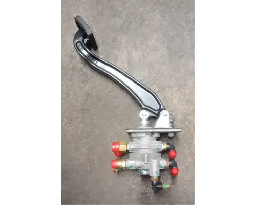 PETERBILT 579 BrakeClutch Pedal Box