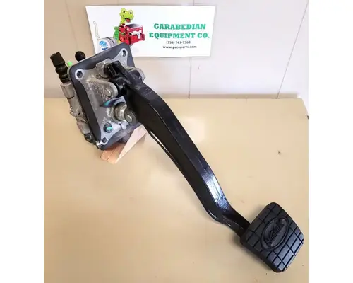 PETERBILT 579 BrakeClutch Pedal Box