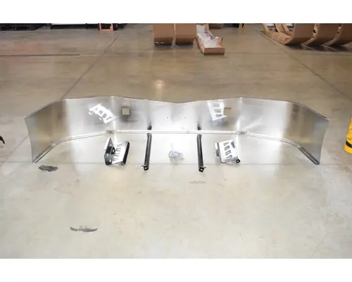 PETERBILT 579 Bumper Assembly, Front