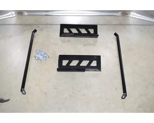 PETERBILT 579 Bumper Assembly, Front
