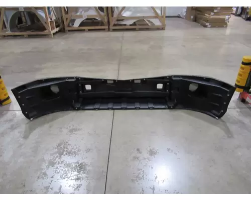 PETERBILT 579 Bumper Assembly, Front