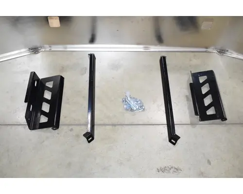 PETERBILT 579 Bumper Assembly, Front