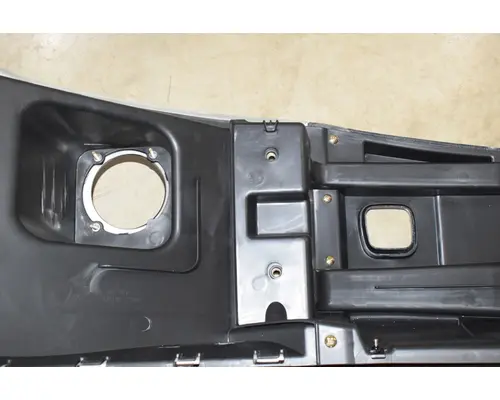 PETERBILT 579 Bumper Assembly, Front