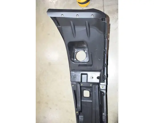 PETERBILT 579 Bumper Assembly, Front