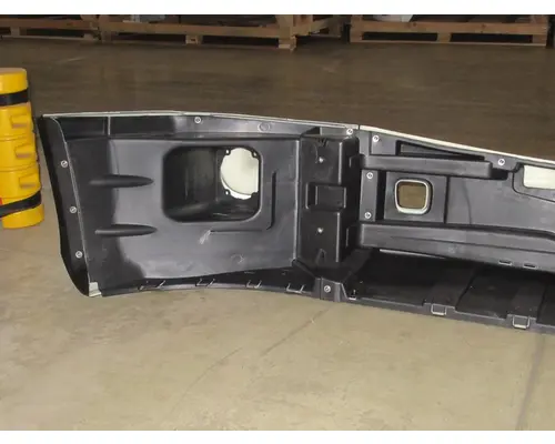 PETERBILT 579 Bumper Assembly, Front