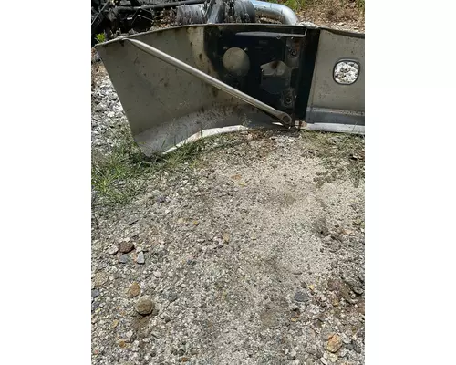 PETERBILT 579 Bumper Assembly, Front