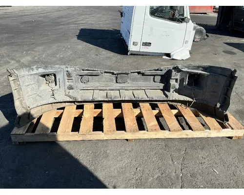 PETERBILT 579 Bumper Assembly, Front