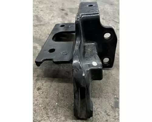 PETERBILT 579 Bumper Bracket, Front