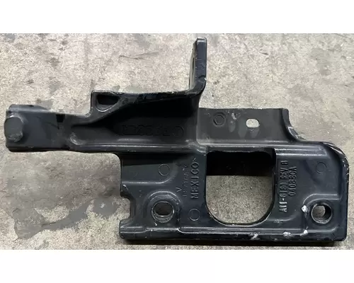 PETERBILT 579 Bumper Bracket, Front