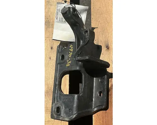 PETERBILT 579 Bumper Bracket, Front