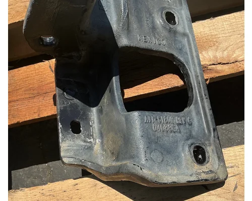 PETERBILT 579 Bumper Bracket, Front