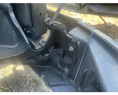 PETERBILT 579 Bumper Bracket, Front