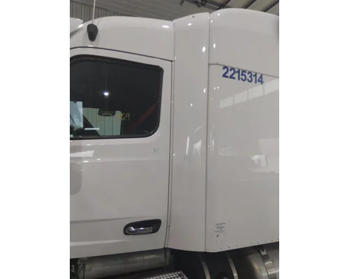 PETERBILT 579 CAB BACK PANEL