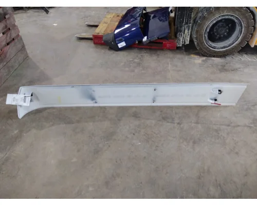 PETERBILT 579 CAB BACK PANEL