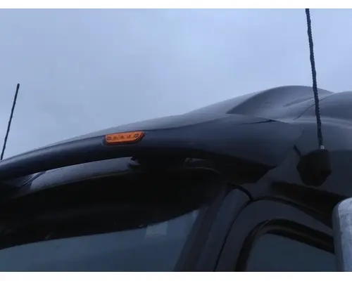PETERBILT 579 CAB CLIP