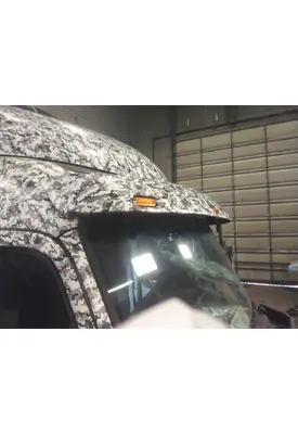 PETERBILT 579 CAB CLIP