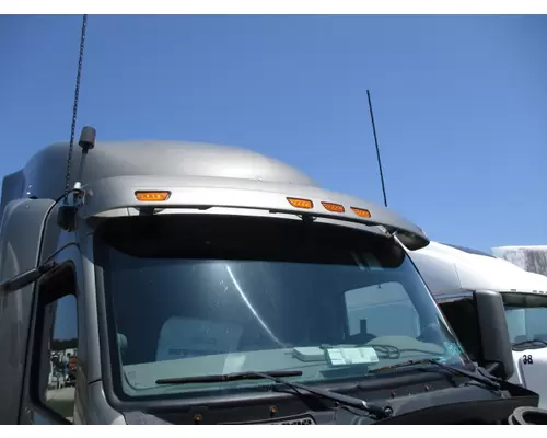 PETERBILT 579 CAB CLIP