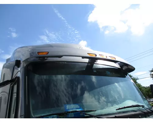 PETERBILT 579 CAB CLIP