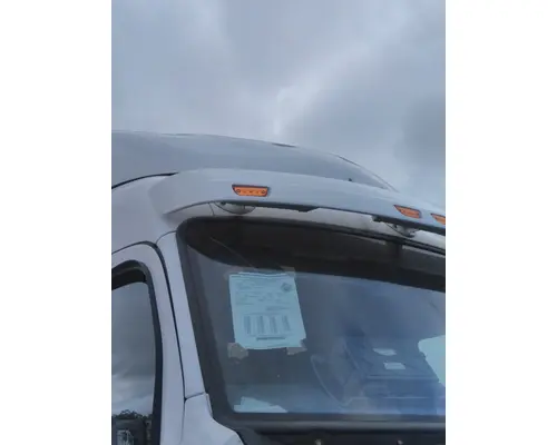 PETERBILT 579 CAB CLIP