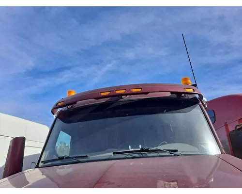 PETERBILT 579 CAB CLIP
